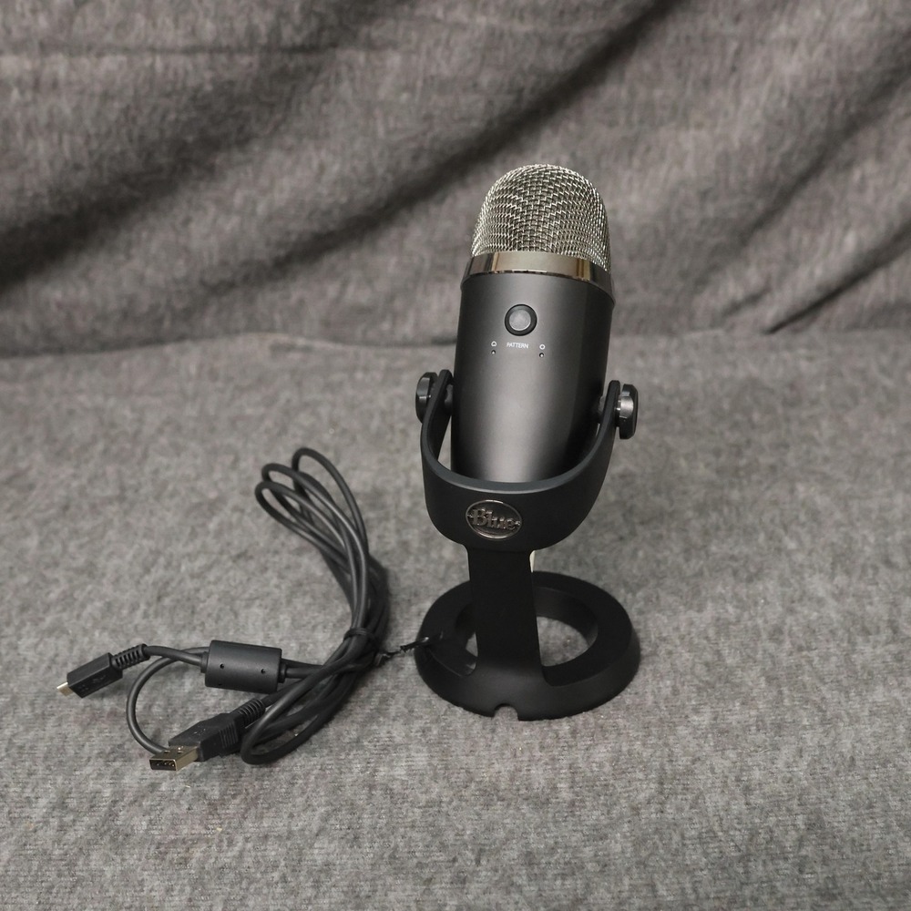 Blue Yeti Nano USB Condenser Desktop Microphone Black USB-C Cable Streaming